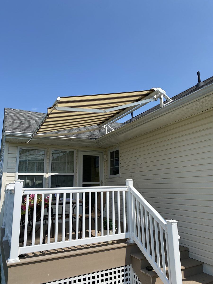 Retractable awning residential