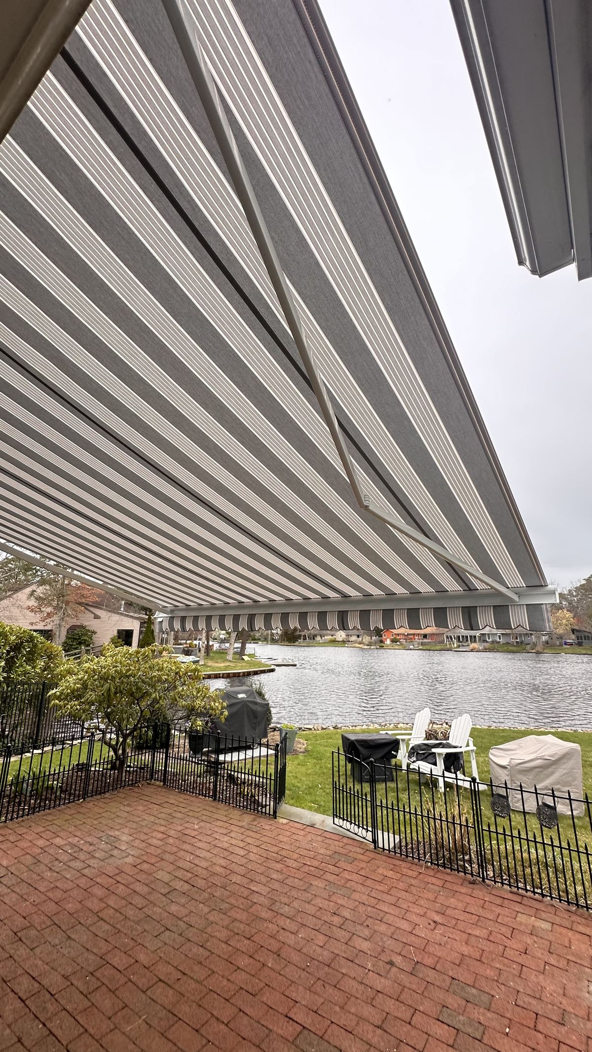 Retractable awning lakefront patio NJ
