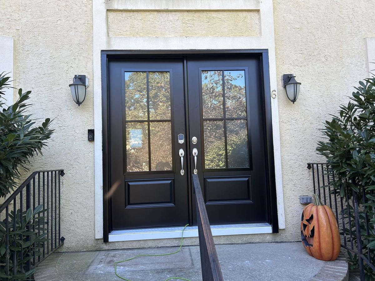 Entry door with transom